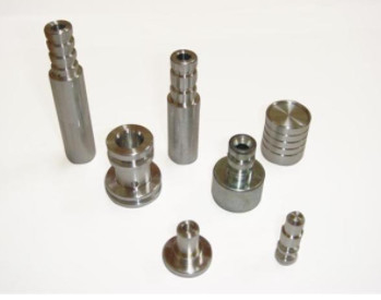 Pièces de usinage de commande numérique par ordinateur de haute précision, pièces de rechange automatiques de moteur 0,01 précisions