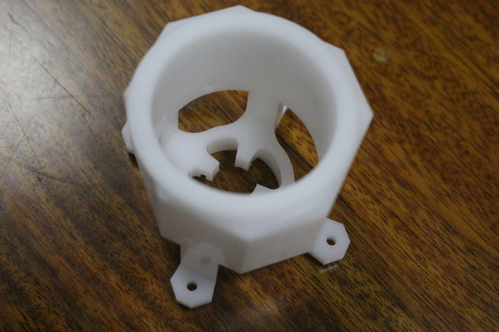 Pièces en plastique usinées par commande numérique par ordinateur d'OEM faites sur commande faites par l'acrylique de PEEK PMMA