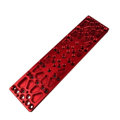 Aluminium de montage de fraisage de usinage de pièces de commande numérique par ordinateur en métal de précision le long plaque rouge anodisent